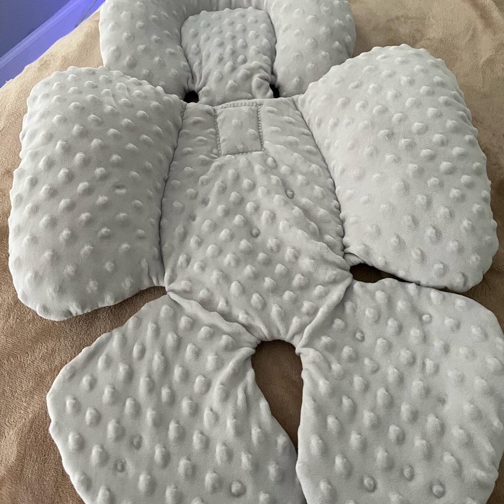Gray Textured Baby Seat Insert Kakiblan brand